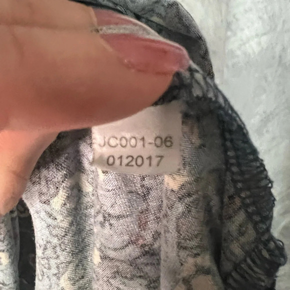 LuLaRoe Blue, Black, Red and Yellow Floral Graphic Print Perfect T - XXS - Picture 9 of 11